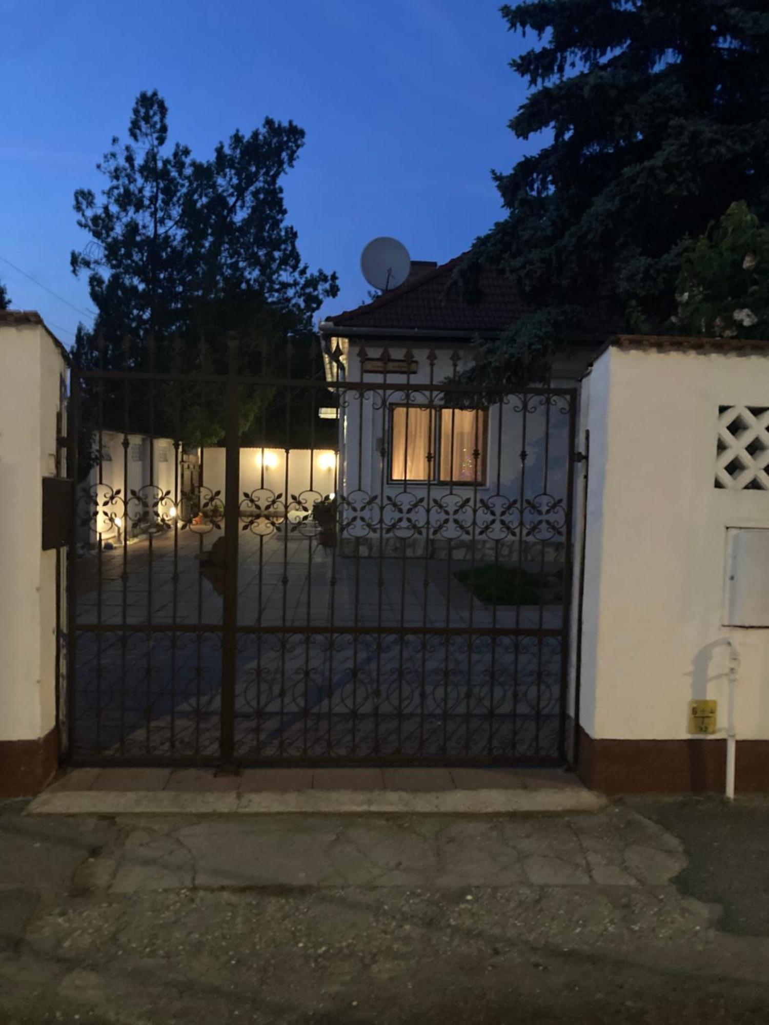 Apartamento Tavaszpart Vendeghaz Szeged Exterior foto