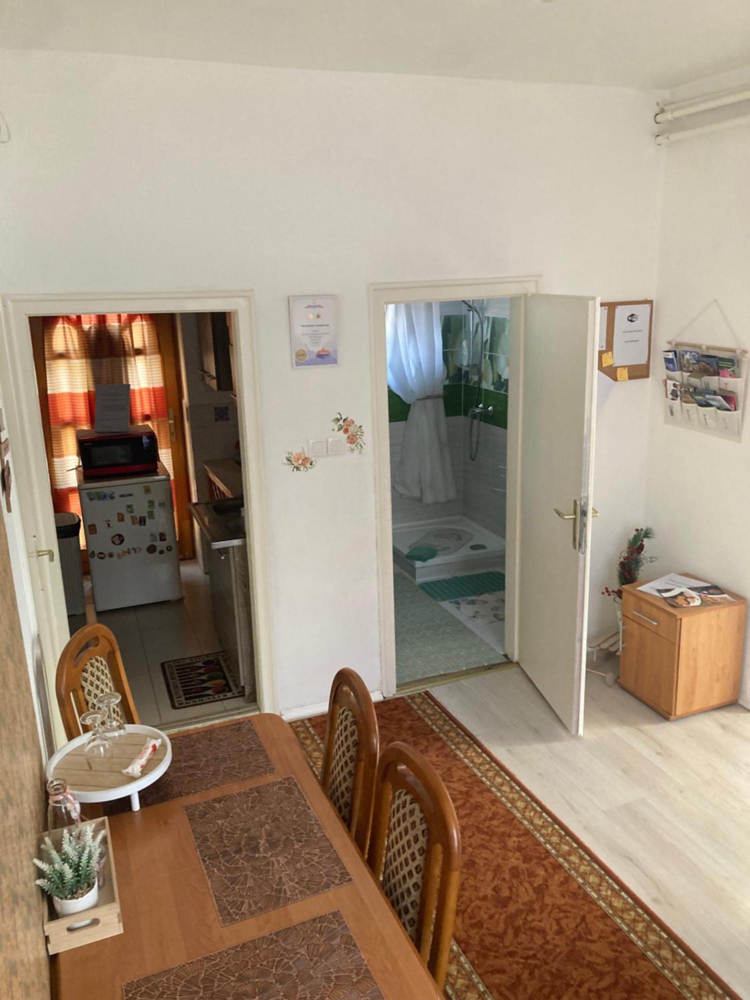 Apartamento Tavaszpart Vendeghaz Szeged Exterior foto