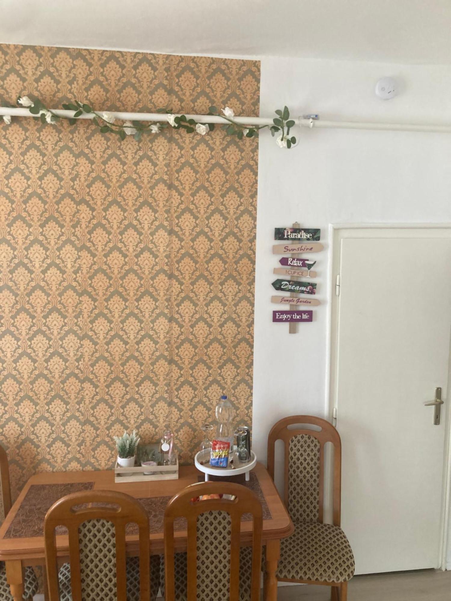 Apartamento Tavaszpart Vendeghaz Szeged Exterior foto